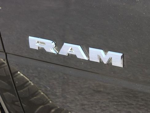 Used 2025 RAM 2500 Laramie w/ Sport Appearance Package image 17