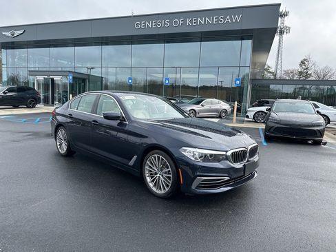 Used 2020 BMW 530i xDrive w/ Premium Package image 1