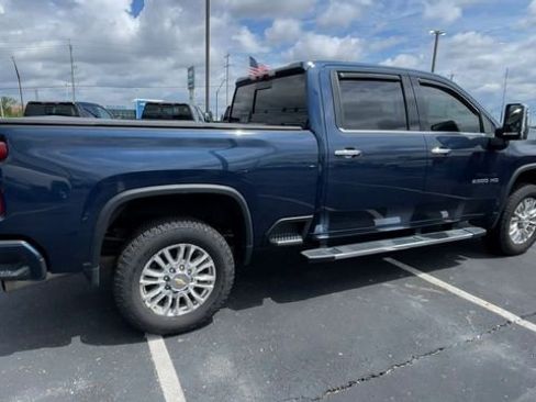 Used 2023 Chevrolet Silverado 2500 High Country w/ LPO, Hitch Package AWD/4WD image 2