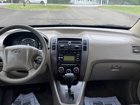 Used 2008 Hyundai Tucson GLS FWD image 11