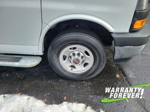 Used 2024 GMC Savana 2500 w/ Driver Convenience Package image 19