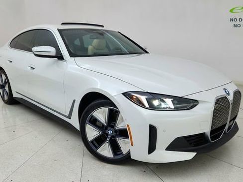 Used 2025 BMW i4 eDrive40 w/ Premium Package RWD image 1