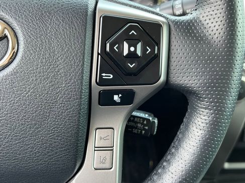 Used 2024 Toyota 4Runner Limited AWD/4WD image 22