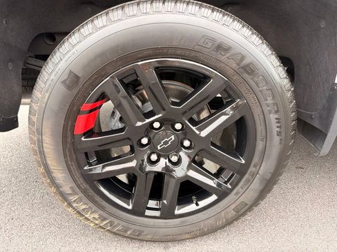 Used 2024 Chevrolet Silverado 1500 RST w/ Redline Edition AWD/4WD image 33