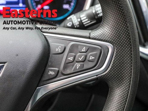 Used 2023 Chevrolet Equinox LT image 16