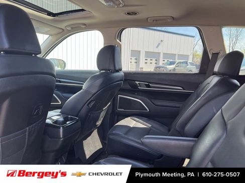 Used 2024 Kia Telluride S w/ S Sunroof Package FWD image 10