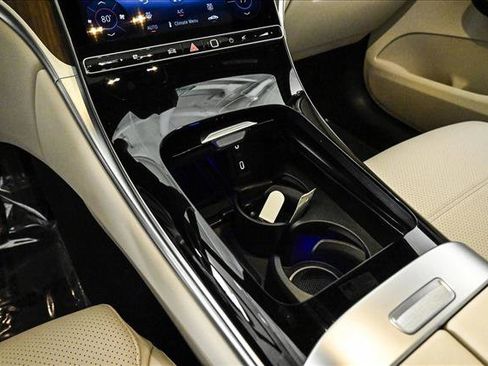 Certified 2025 Mercedes-Benz GLC 300 4MATIC image 13