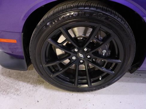 Used 2019 Dodge Challenger R/T Scat Pack w/ Shaker Package image 10