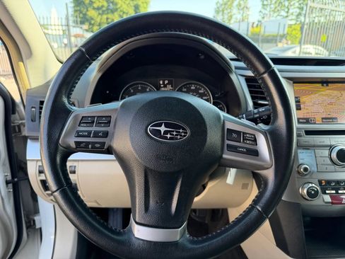 Used 2014 Subaru Outback 2.5i Premium AWD/4WD image 41