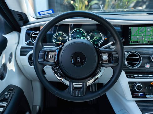 Used 2021 Rolls-Royce Ghost AWD/4WD image 34
