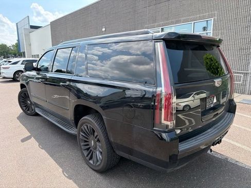 Used 2016 Cadillac Escalade ESV Luxury AWD/4WD image 6