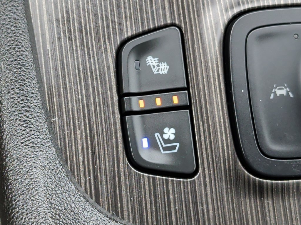 Used 2021 GMC Acadia SLT w/ Premium Package AWD/4WD image 27