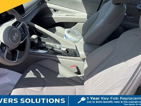 Used 2024 Hyundai Elantra SEL FWD image 6