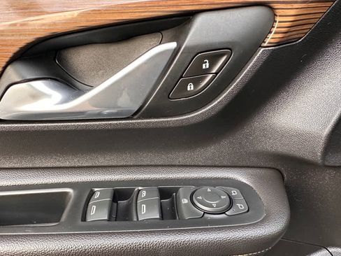 Used 2020 GMC Terrain SLE w/ Driver Convenience Package image 15