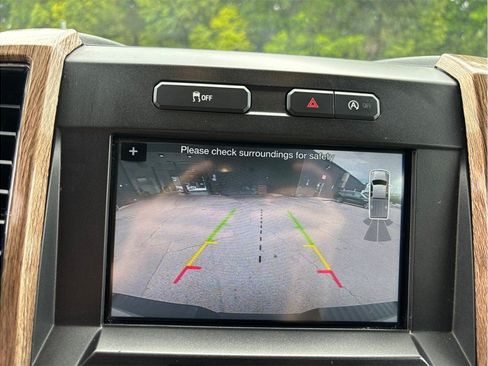 Used 2018 Ford F150 XLT w/ Equipment Group 302A Luxury AWD/4WD image 23
