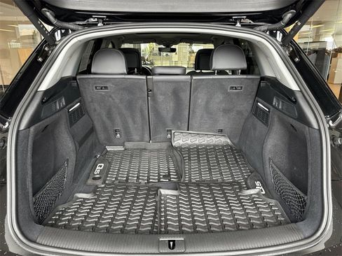 Certified 2025 Audi Q5 2.0T Premium Plus w/ Premium Plus Package image 26