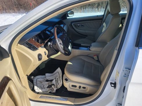 Used 2015 Ford Taurus Limited w/ Equipment Group 301A image 11