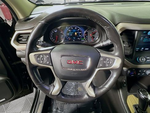 Used 2019 GMC Acadia Denali AWD/4WD image 10