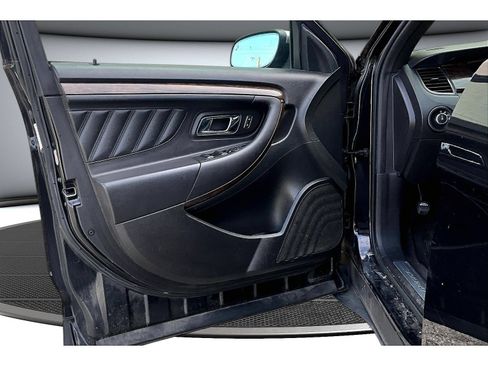 Used 2013 Ford Taurus Limited FWD image 32