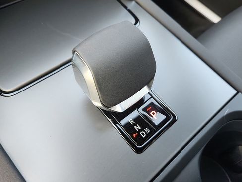 New 2026 Land Rover Discovery Sport Landmark AWD/4WD image 7