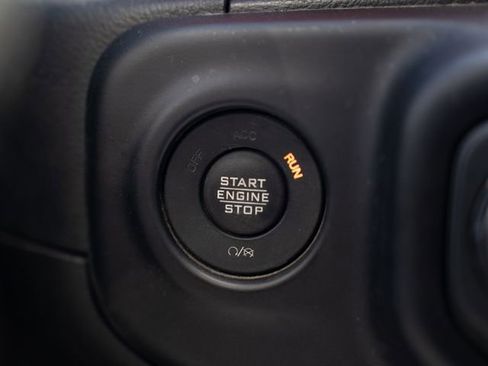 Used 2021 Jeep Wrangler Unlimited Rubicon w/ Cold Weather Group AWD/4WD image 28