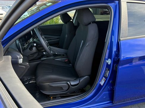 Used 2024 Hyundai Elantra SEL FWD image 10