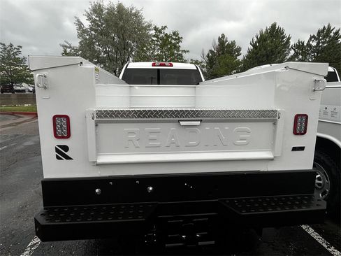 New 2025 GMC Sierra 3500 Pro w/ Convenience Package image 5