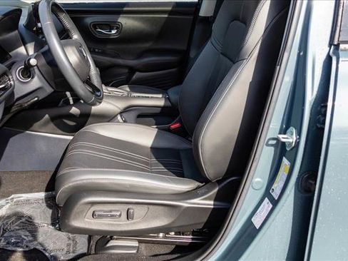 Used 2023 Honda HR-V EX-L image 11