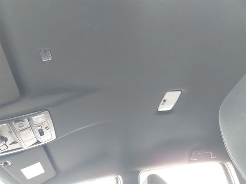 Used 2021 Toyota Tacoma TRD Off-Road image 30