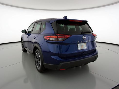 Used 2025 Nissan Rogue SV image 6