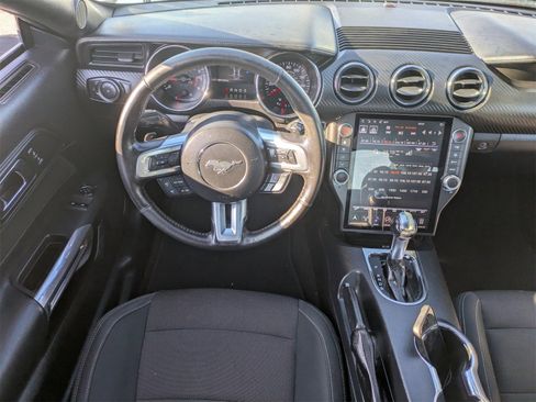 Used 2015 Ford Mustang Coupe image 14