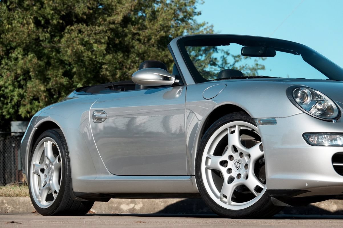 Used 2006 Porsche 911 Carrera 4 AWD/4WD image 19