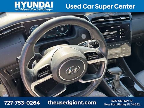 Used 2023 Hyundai Santa Cruz SEL Premium AWD/4WD image 13