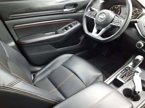 Used 2021 Nissan Altima 2.5 SR image 9