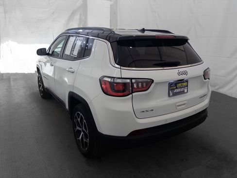 Used 2025 Jeep Compass Limited image 5