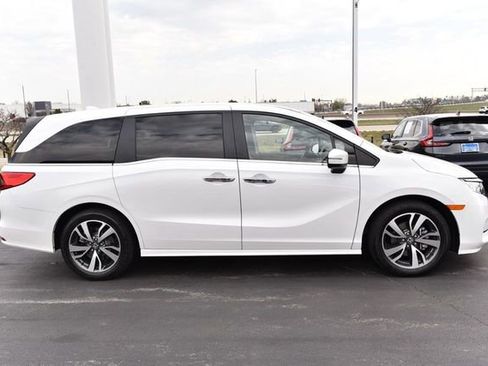 Used 2023 Honda Odyssey Touring image 5