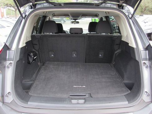 Used 2021 Nissan Rogue SV image 5