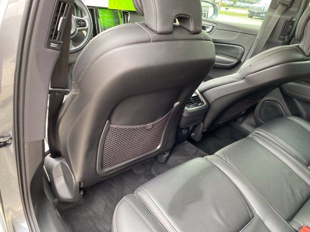 Used 2021 Volvo XC60 T5 Inscription w/ Climate Package AWD/4WD image 32
