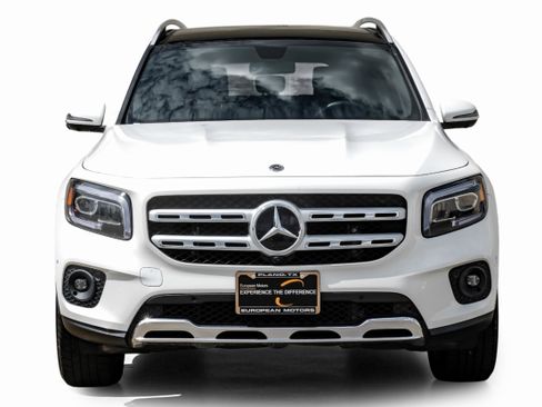 Used 2022 Mercedes-Benz GLB 250 w/ Premium Package Lite image 5