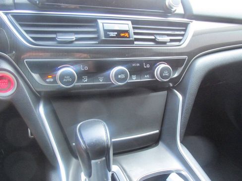 Used 2018 Honda Accord Sport image 78
