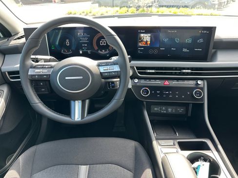 New 2025 Hyundai Sonata SEL image 16