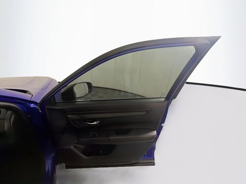 Used 2025 Nissan Sentra SV FWD image 33