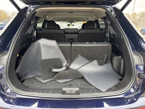 Used 2024 Mitsubishi Outlander SE Black Edition image 8