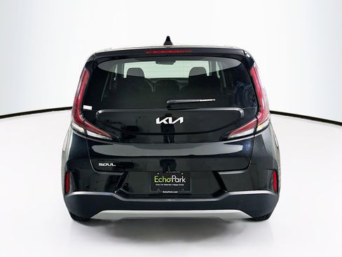 Used 2025 Kia Soul LX w/ LX Technology Package image 7
