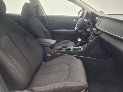 Used 2018 Kia Optima LX w/ 17" Alloy Wheels Package FWD image 21