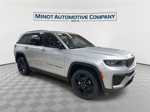 New 2026 Jeep Grand Cherokee Limited w/ Limited Altitude Package AWD/4WD image 1