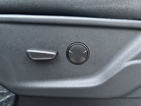 New 2026 Ford F250 XLT w/ XLT Premium Package image 25