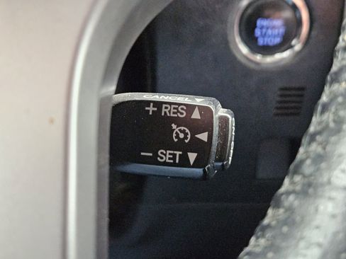 Used 2018 Toyota 4Runner Limited image 29