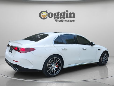 Used 2025 Mercedes-Benz E 53 AMG e 4MATIC Sedan image 5