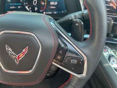 Used 2023 Chevrolet Corvette Stingray Premium Conv w/ Z51 Performance Package RWD image 7
